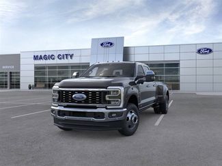 New 2026 Ford F350 Lariat w/ Lariat Ultimate Package AWD/4WD video 2
