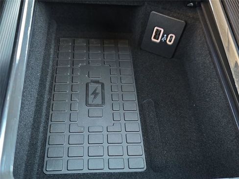 New 2026 Lincoln Corsair Premiere image 14