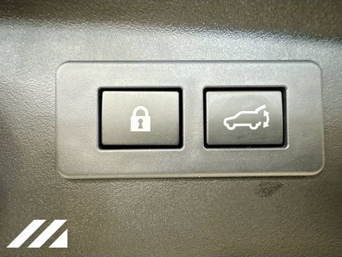Used 2026 Subaru Outback Touring XT AWD/4WD image 30
