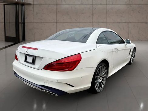 Used 2017 Mercedes-Benz SL 550 image 8