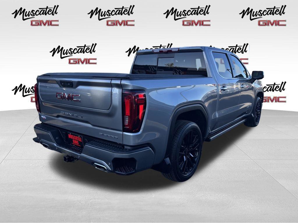 Used 2023 GMC Sierra 1500 Denali w/ Technology Package AWD/4WD image 3