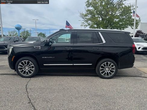 New 2026 GMC Yukon Denali w/ Denali Reserve Package AWD/4WD image 4