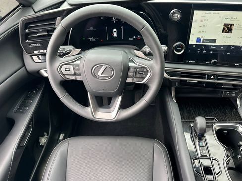Used 2025 Lexus RX 350 FWD image 26