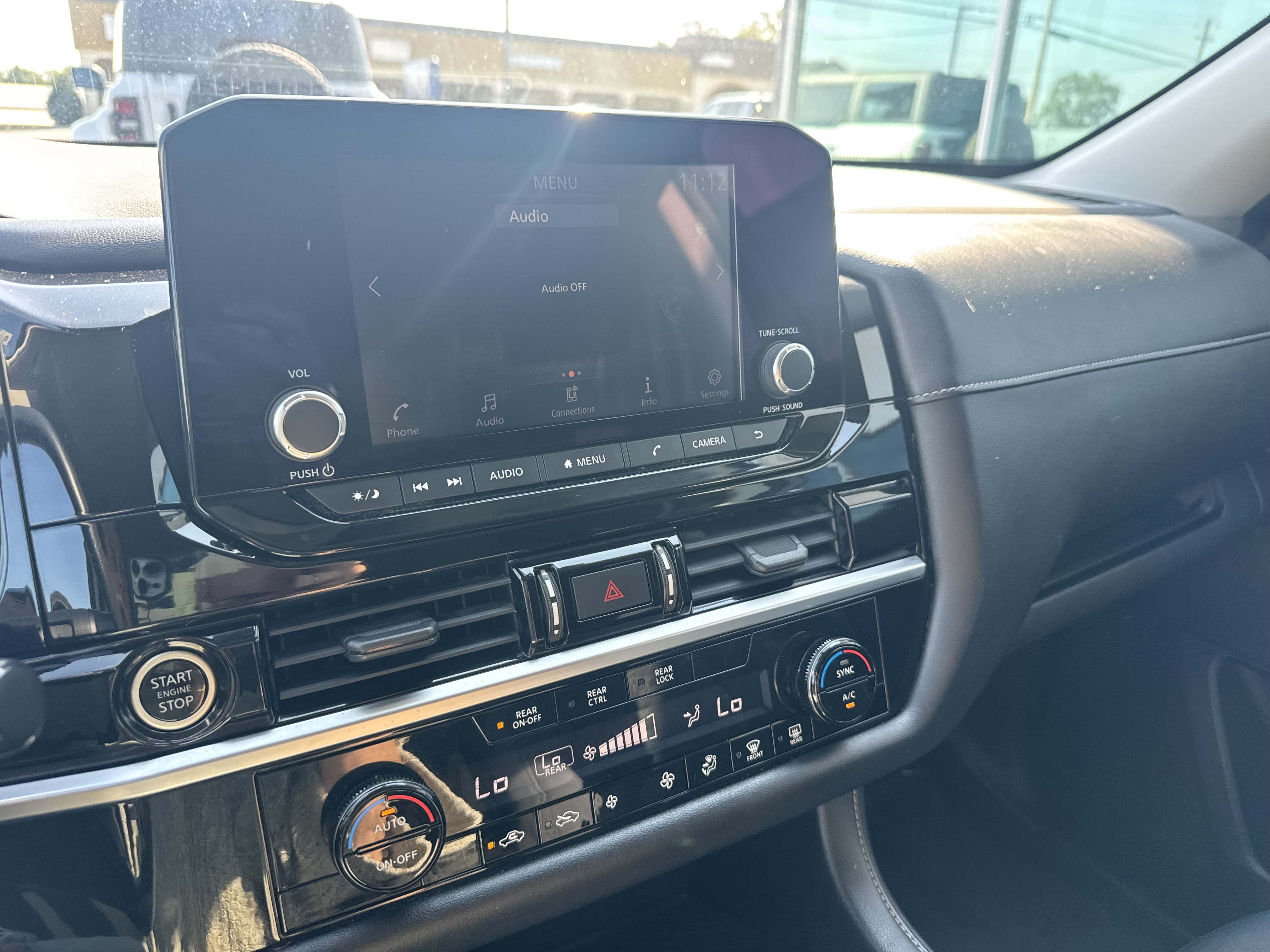 Used 2022 Nissan Pathfinder S AWD/4WD image 15