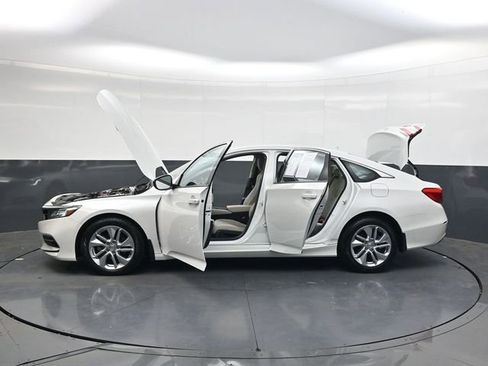 Used 2019 Honda Accord LX image 36