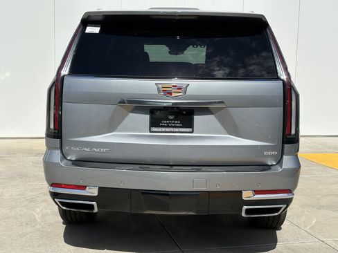 Certified 2025 Cadillac Escalade ESV Premium Luxury AWD/4WD image 8