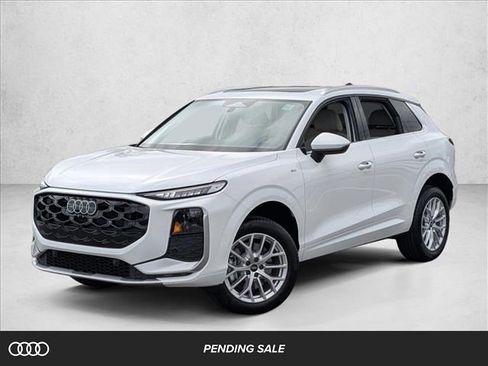New 2026 Audi Q3 quattro 2.0T AWD/4WD image 1