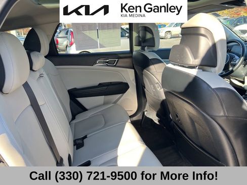 Certified 2025 Kia Sportage EX w/ Premium Package image 58