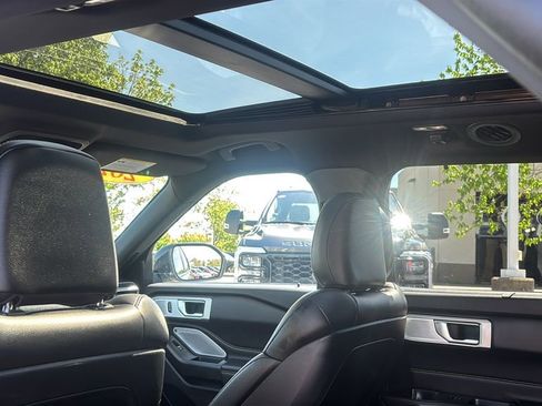 Used 2020 Ford Explorer ST w/ Premium Technology Package AWD/4WD image 32