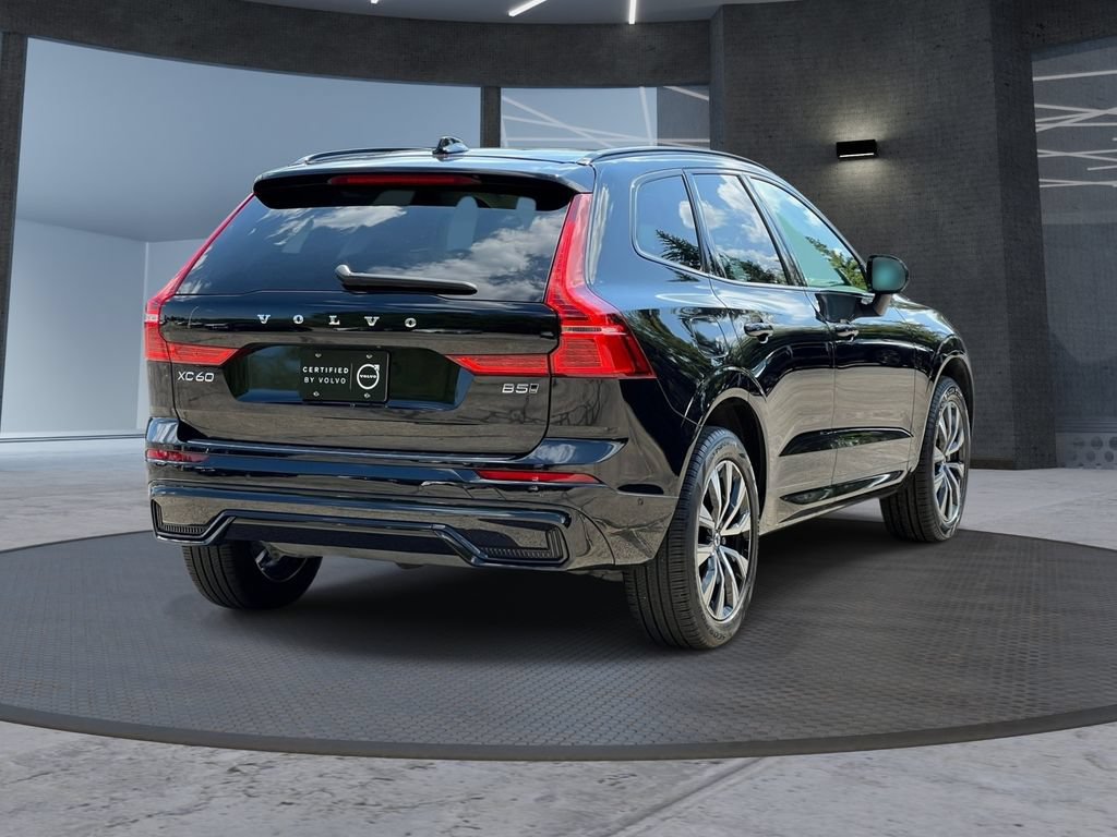 Used 2024 Volvo XC60 B5 Plus w/ Protection Package Premier AWD/4WD image 4