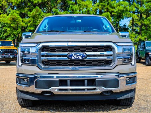 Used 2025 Ford F150 Lariat w/ Equipment Group 501A Mid AWD/4WD image 4