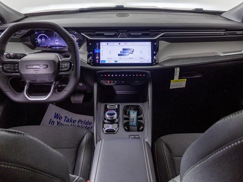 New 2026 Jeep Cherokee Laredo AWD/4WD image 21
