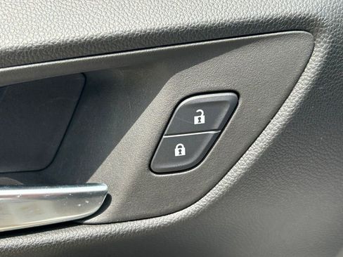 Used 2024 Buick Envista Preferred w/ Advanced Safety Package FWD image 22