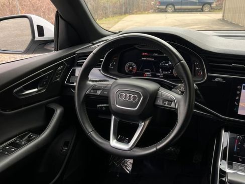 Used 2019 Audi Q8 Premium w/ Convenience Package image 16