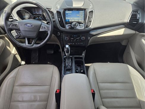Used 2019 Ford Escape Titanium w/ U9j03 - Titanium Tow Package AWD/4WD image 26
