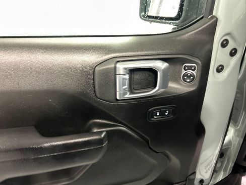 Used 2024 Jeep Wrangler Unlimited Sport AWD/4WD image 14