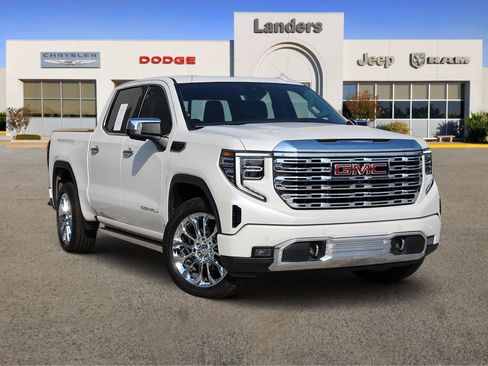 Used 2023 GMC Sierra 1500 Denali w/ Denali Reserve Package AWD/4WD image 1