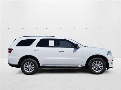 Used 2023 Dodge Durango SXT Launch Edition image 4