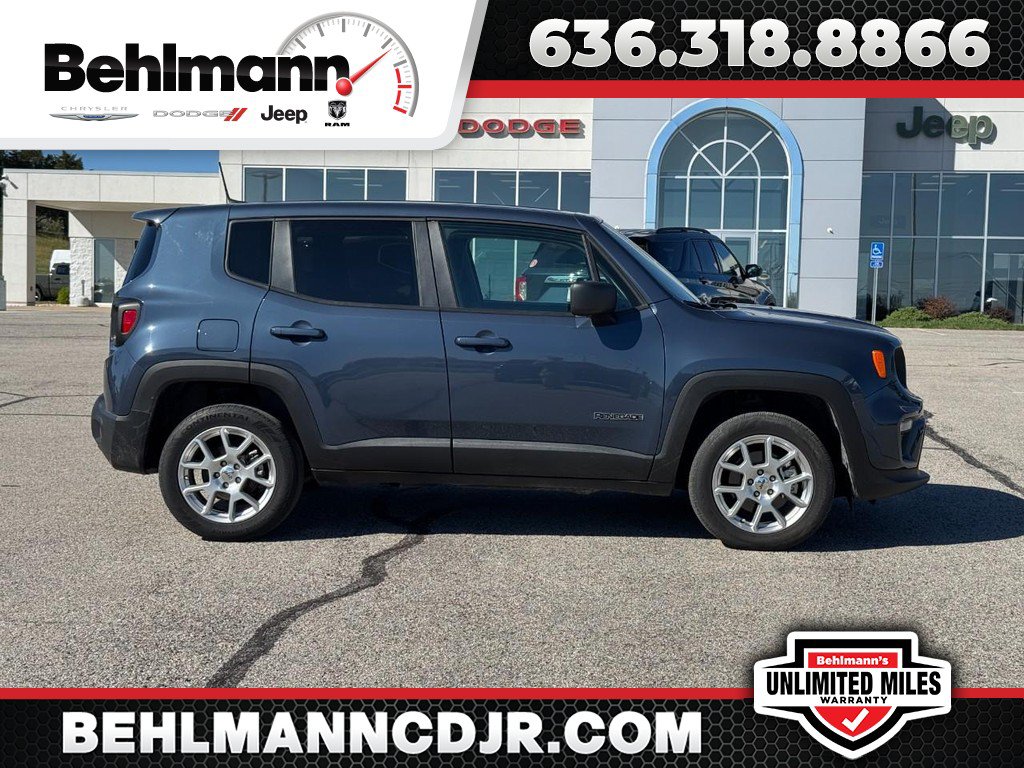 Used 2023 Jeep Renegade Latitude AWD/4WD image 1
