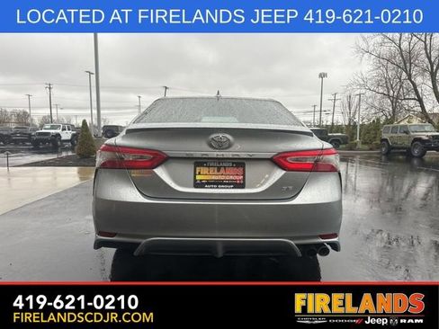 Used 2019 Toyota Camry SE image 8