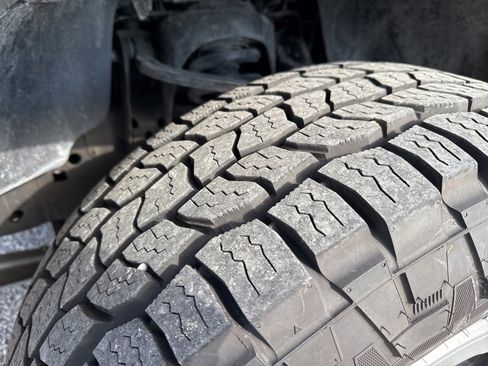 Used 2014 Ford F150 Raptor w/ Equipment Group 801A Luxury image 7