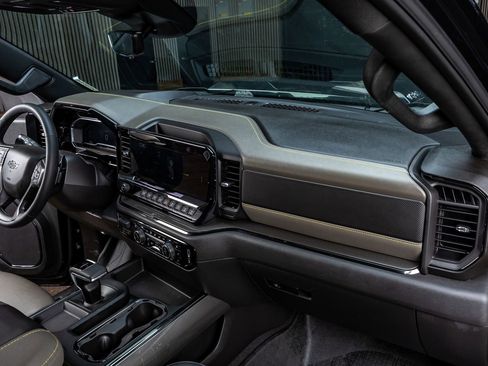 Used 2023 Chevrolet Silverado 1500 ZR2 w/ Technology Package image 17