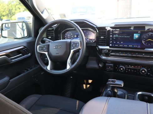 Used 2024 Chevrolet Silverado 1500 RST w/ Convenience Package II AWD/4WD image 15