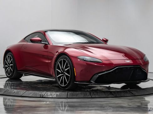 Used 2019 Aston Martin V8 Vantage Coupe RWD image 28