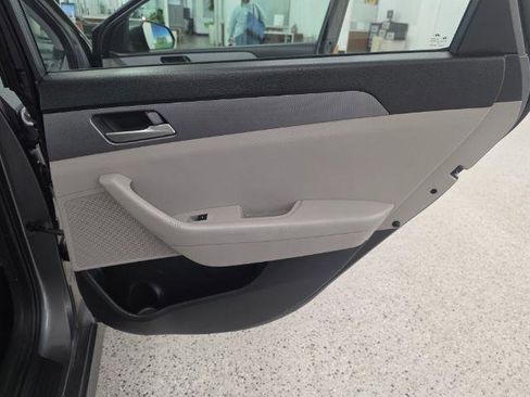 Used 2019 Hyundai Sonata SE w/ Winter Weather Package FWD image 27