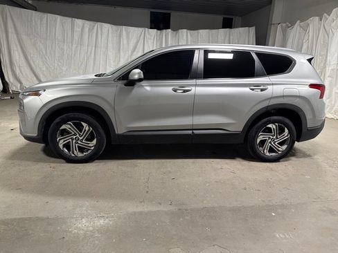 Used 2023 Hyundai Santa Fe SE FWD image 4