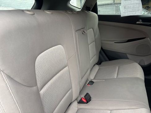 Used 2016 Hyundai Tucson SE w/ Option Group 02 image 16