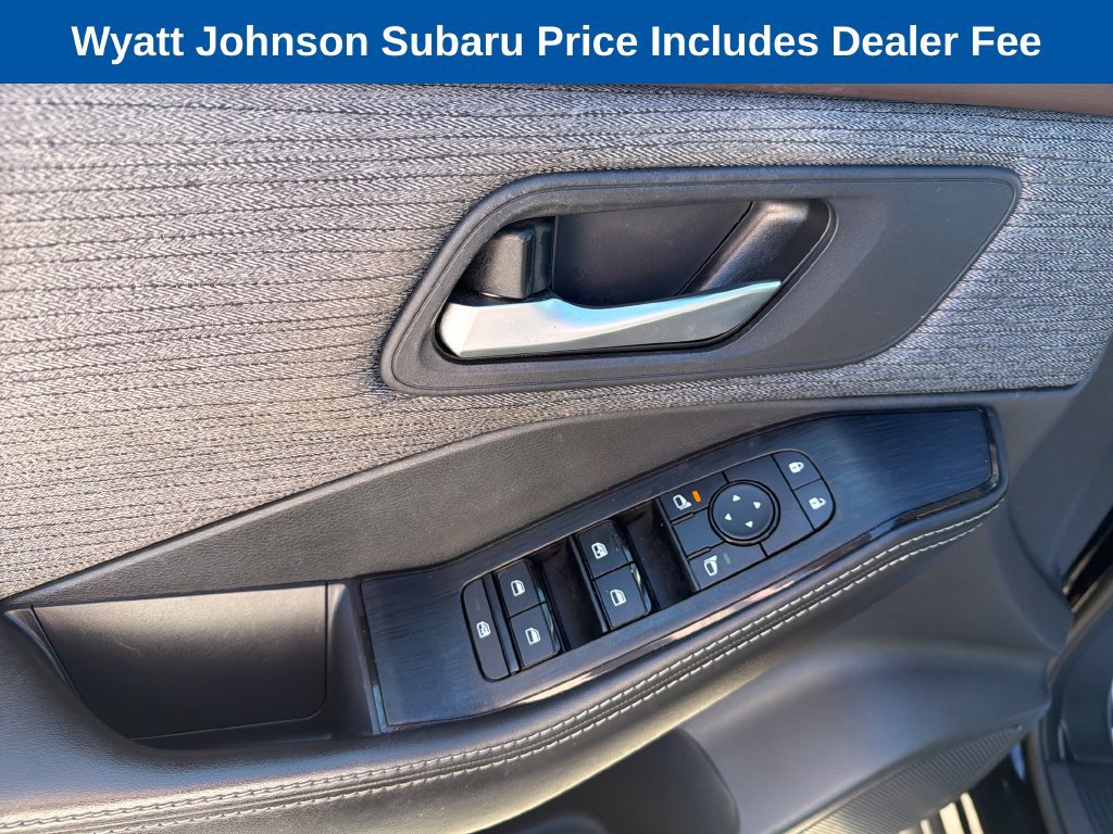 Used 2021 Nissan Rogue SV FWD image 22