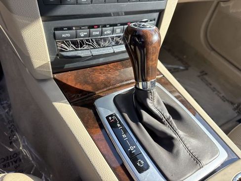 Used 2011 Mercedes-Benz E 350 Cabriolet image 20