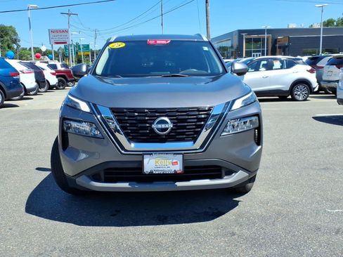 Used 2023 Nissan Rogue SV w/ SV Premium B Package AWD/4WD image 2