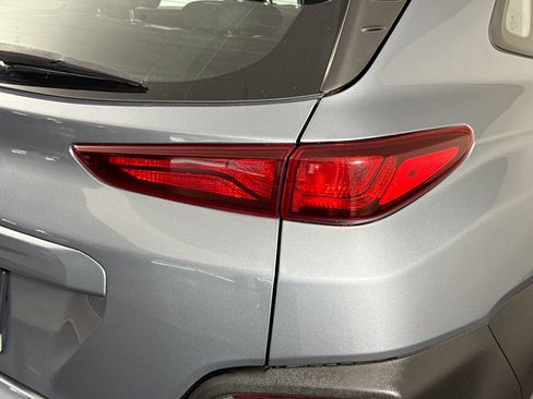 Used 2021 Hyundai Kona SE FWD image 33