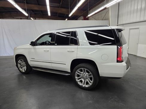 Used 2019 GMC Yukon SLT w/ Premium Edition RWD image 3