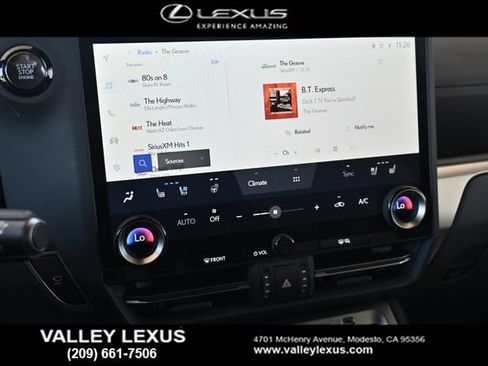 Used 2025 Lexus GX 550 AWD/4WD image 8