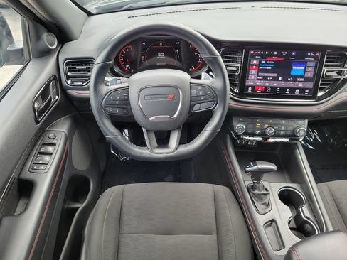 Used 2025 Dodge Durango GT RWD image 13