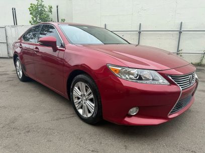 Used 2015 Lexus ES 350 w/ Premium Package