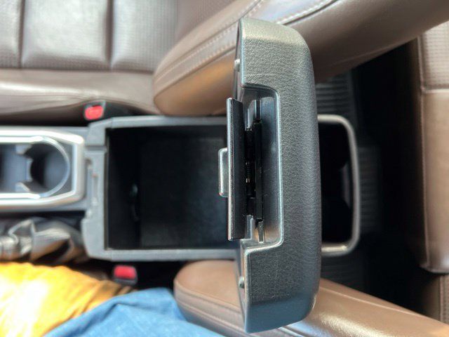 Used 2017 Toyota Tacoma Limited w/ Tow Package AWD/4WD image 22