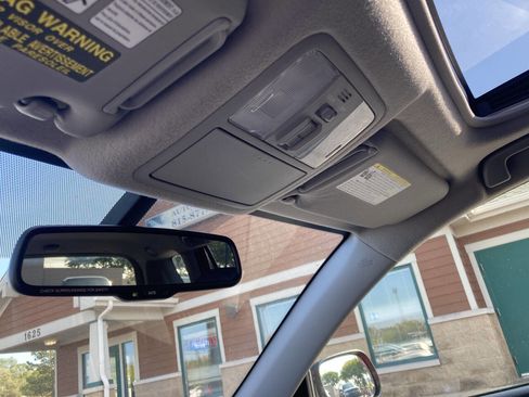 Used 2010 Toyota RAV4 Sport image 16