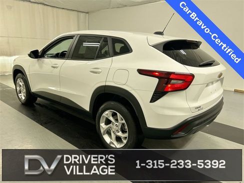 Certified 2025 Chevrolet Trax LS w/ LS Convenience Package image 7