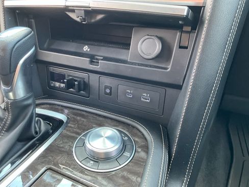 Used 2023 Nissan Armada Platinum w/ Captain's Chairs Package AWD/4WD image 23