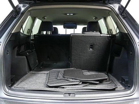 Used 2024 Volkswagen Atlas SE image 27