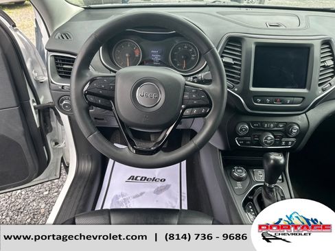 Used 2023 Jeep Cherokee Altitude Lux AWD/4WD image 15
