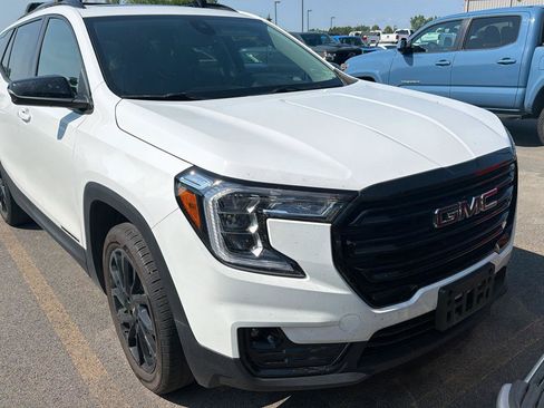 Used 2024 GMC Terrain SLT w/ Elevation Edition AWD/4WD image 41