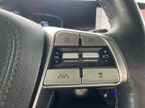 Used 2024 Kia Telluride EX w/ EX Captain's Chair Package AWD/4WD image 20