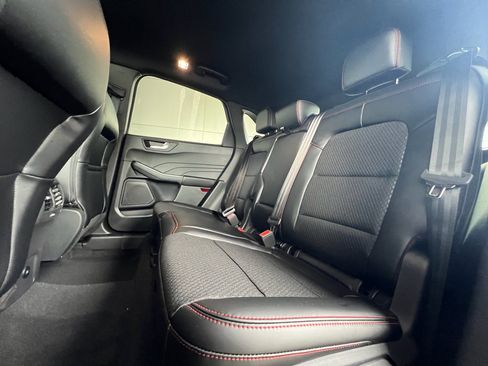 New 2026 Ford Escape ST-Line w/ Tech Pack #1 image 18