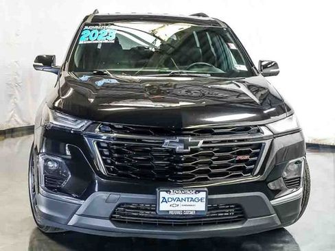 Used 2023 Chevrolet Traverse RS AWD/4WD image 7