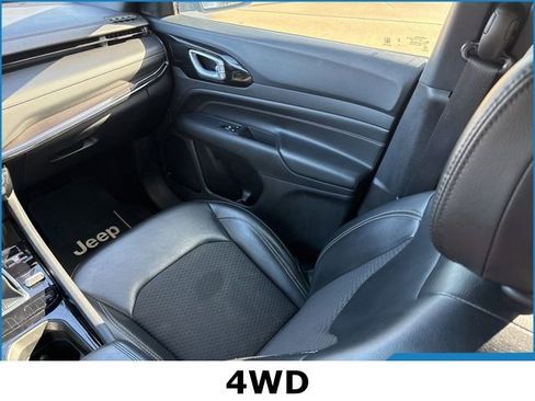Used 2023 Jeep Compass Altitude image 16